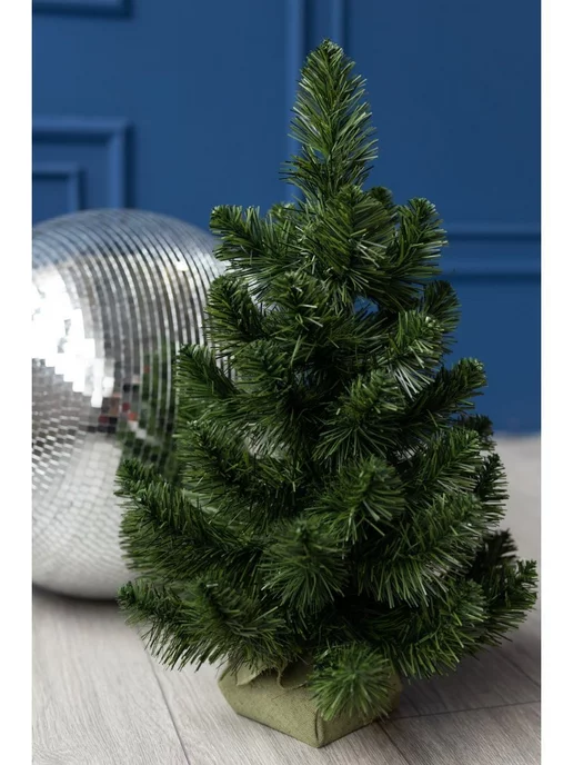 Маленькая елка на Новый год: как вписать в интерьер, как украсить, идеи своими руками | lihman.ru