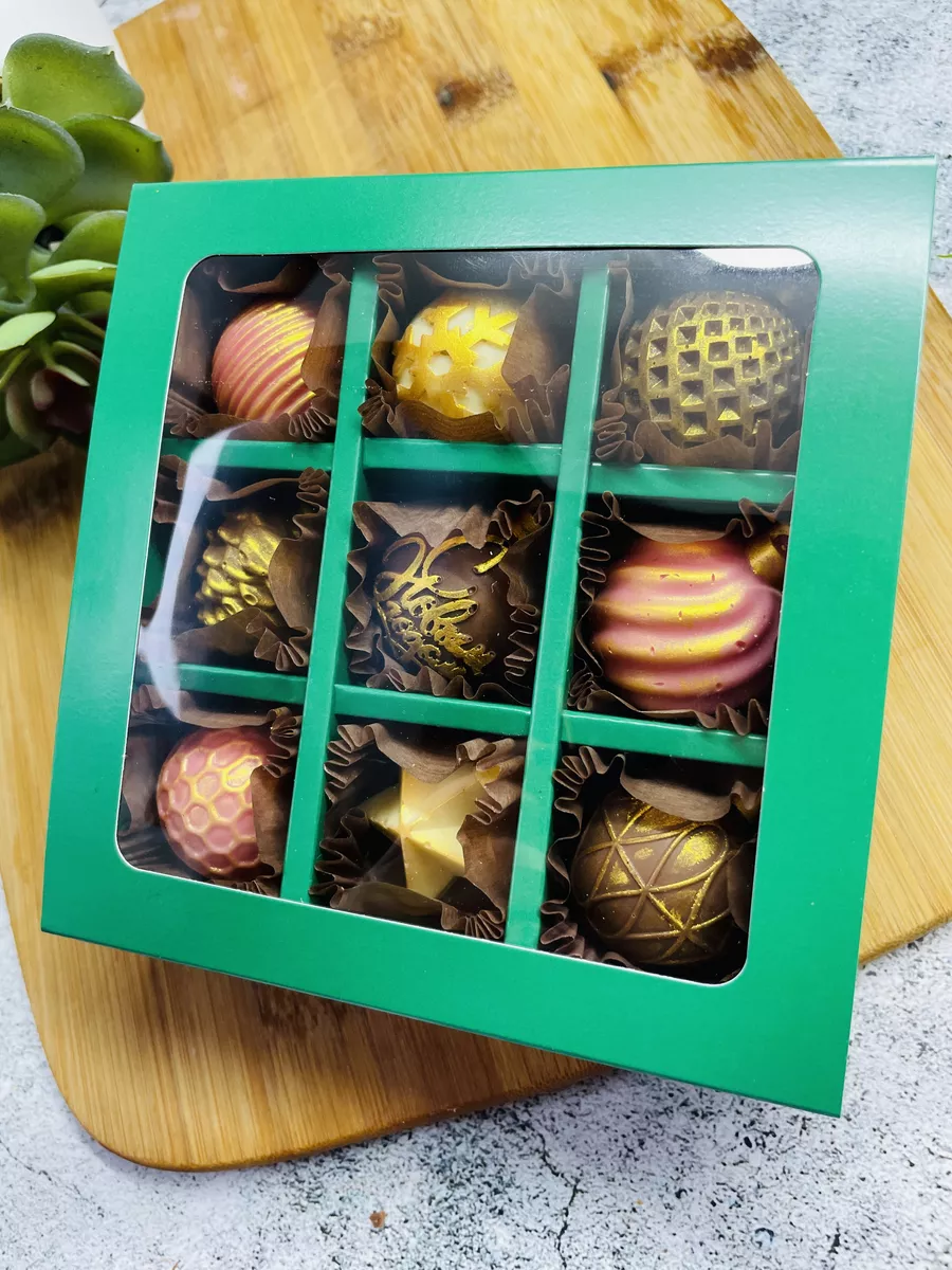Новогодние наборы шоколадных конфет